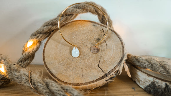 Bracelet rigide goutte et rose gold